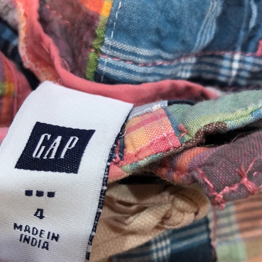 Super Cute Gap Patchwork Shorts - image 6